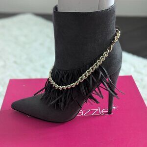 Shoe Dazzle Women's Kaitzy gray fringe bootie gold chain detail Size 8